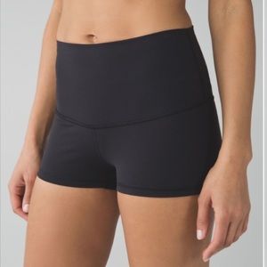 Lululemon Boogie Short HR 2” *Full-On Luon